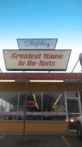 Donut Shop «Shipley Do-Nuts», reviews and photos, 501 E Abram St, Arlington, TX 76010, USA