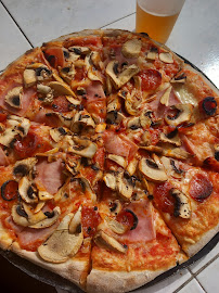 Plats et boissons du Pizzeria Pizza chez Marc à Palavas-les-Flots - n°1