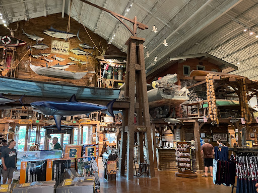 Sporting Goods Store «Bass Pro Shops», reviews and photos