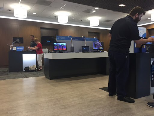 Internet Service Provider «Time Warner Cable», reviews and photos, 8221 W 119th St, Overland Park, KS 66213, USA