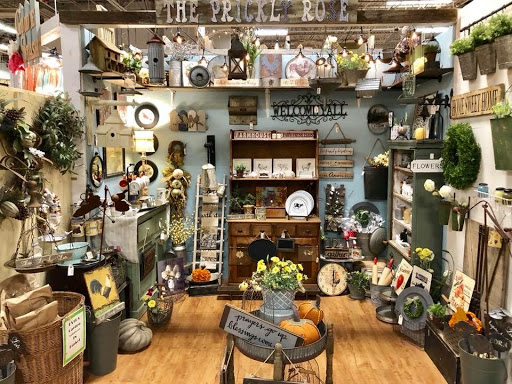 Lone Star Mercantile - Antiques, Decor, Collectibles, & More