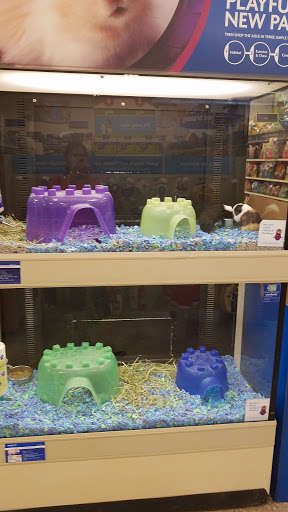 Pet Supply Store «PetSmart», reviews and photos, 901 US-1, North Brunswick Township, NJ 08902, USA