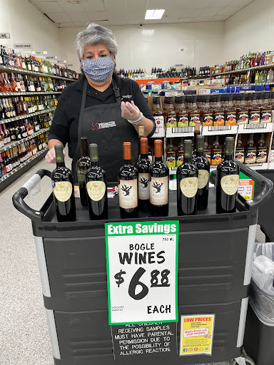 Shopping Mall «The Eureka Mall», reviews and photos, 800 W Harris St, Eureka, CA 95501, USA