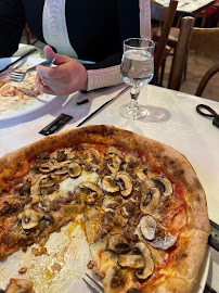 Pizza du Restaurant italien La _ dolce vita à Paris - n°15