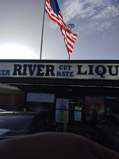 Liquor Store «River Cut Rate Liquor», reviews and photos, 327 Cadiz St, Dallas, TX 75207, USA