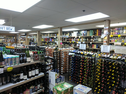 Our Market - Beer Wine Liqour Grocery Delivery Beverage Catering Cigars, 1 E Chop Dr, Vineyard Haven, MA 02568, USA, 