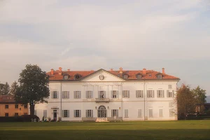 Villa Raimondi, Fino Mornasco image
