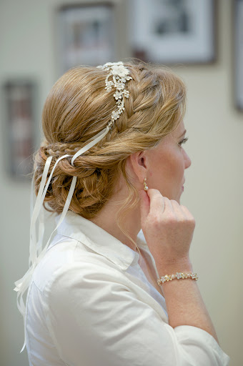 Beauty Salon «Elle Salon & Spa», reviews and photos, 471 W Main St, Cheshire, CT 06410, USA