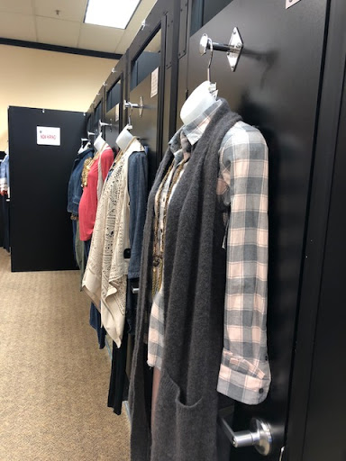 Used Clothing Store «Clothes Mentor», reviews and photos, 10150 Hudson Rd #152, Woodbury, MN 55129, USA