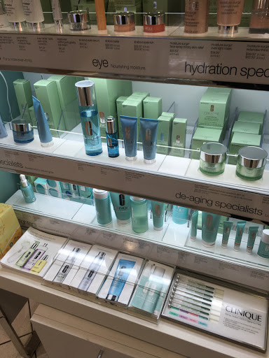 Hair Salon «Ulta Beauty», reviews and photos, 9270 Joliet Rd, Hodgkins, IL 60525, USA