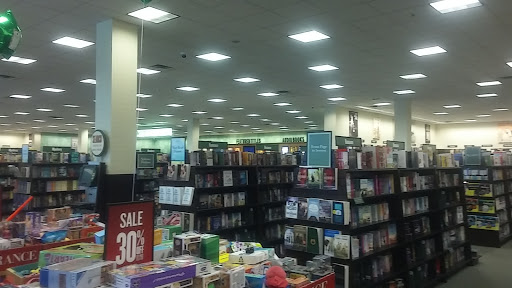 Book Store «Barnes & Noble», reviews and photos, 861 N E Mall Blvd, Hurst, TX 76053, USA