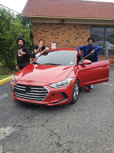 Used Car Dealer «Royal Auto Group Used Cars & Trucks», reviews and photos, 4379 US-130, Burlington, NJ 08016, USA