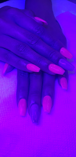 Beauty Salon «Cabellos Salon», reviews and photos, 125 SE 1st Ave, Miami, FL 33131, USA