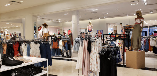 Clothing Store «Forever 21», reviews and photos, 1 Garden State Plaza Blvd, Paramus, NJ 07652, USA