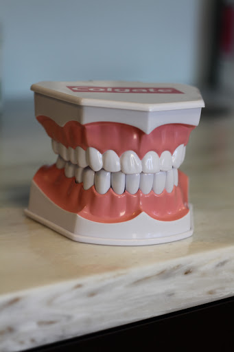 Teeth whitening service Arlington