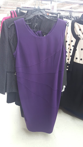 Clothing Store «K&G Fashion Superstore», reviews and photos, 5425 Xerxes Ave N, Brooklyn Center, MN 55430, USA