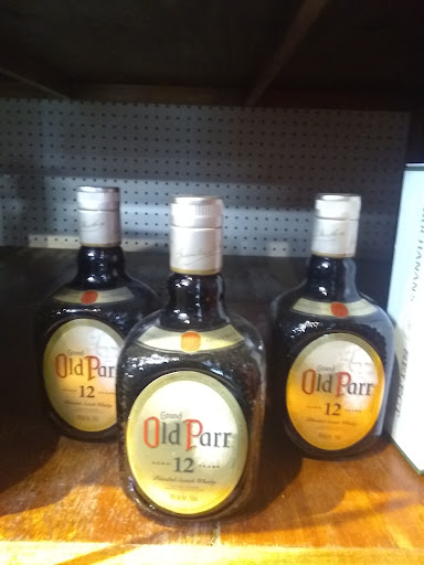 Liquor Store «Royal Package Store», reviews and photos, 5325 Roswell Rd, Atlanta, GA 30342, USA