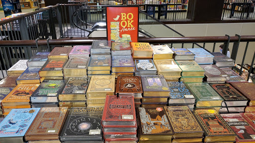 Barnes & Noble image