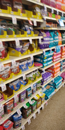 Pet Supply Store «PetSmart», reviews and photos, 1671 E Market St, Harrisonburg, VA 22801, USA