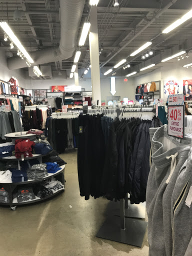 Stores to buy benetton children's clothing Orlando