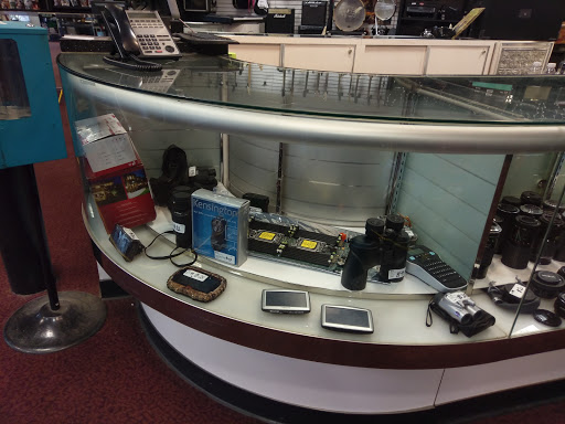 Pawn Shop «Yankee Peddler & Pawn», reviews and photos, 7 Pitkin St, East Hartford, CT 06108, USA