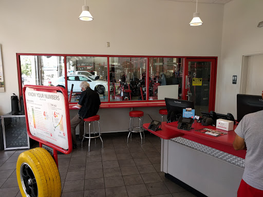 Tire Shop «Discount Tire Store - Round Rock, TX», reviews and photos, 3115 S Interstate 35, Round Rock, TX 78664, USA