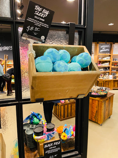 Cosmetics Store «LUSH», reviews and photos, 575 Bellevue Way NE #128, Bellevue, WA 98004, USA