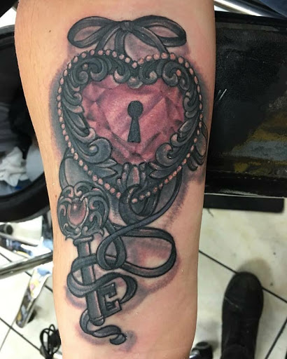 Tattoo artist Bakersfield