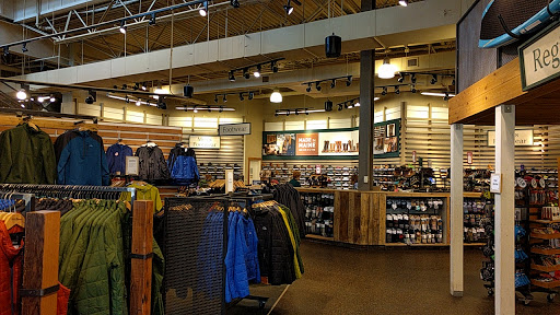 Clothing Store «L.L. Bean», reviews and photos, 4999 Old Orchard Shopping Center, Skokie, IL 60077, USA