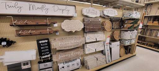 Craft Store «Hobby Lobby», reviews and photos, 1571 Cotton Exchange, Prattville, AL 36066, USA