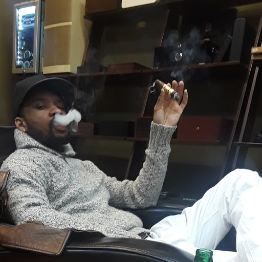 Tobacco Shop «Tinder Box Poplar», reviews and photos, 4862 Poplar Ave, Memphis, TN 38117, USA