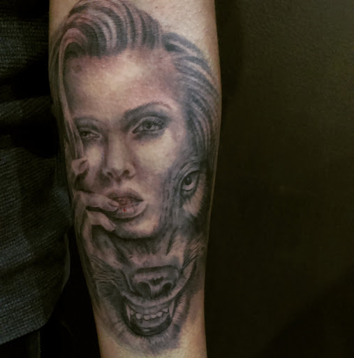 Tattoo Shop «Ink & Iron Custom Tattoo Studio», reviews and photos, 3700 N Cicero Ave, Chicago, IL 60641, USA