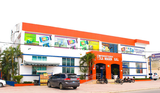 Tiendas para comprar pinta uñas Punta Cana