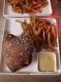 Plats et boissons du Restaurant de hamburgers L'Authentique Burger à Auxerre - n°13