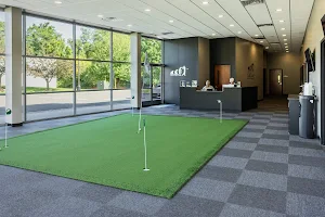 GolfCave Green Brook - Indoor Golf image