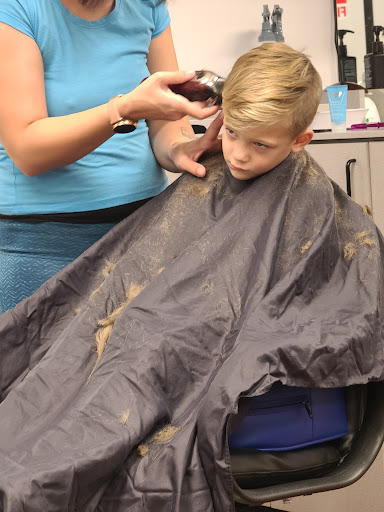 Hair Salon «SmartStyle Hair Salon», reviews and photos, 3002 Stacy Allison Way, Woodburn, OR 97071, USA