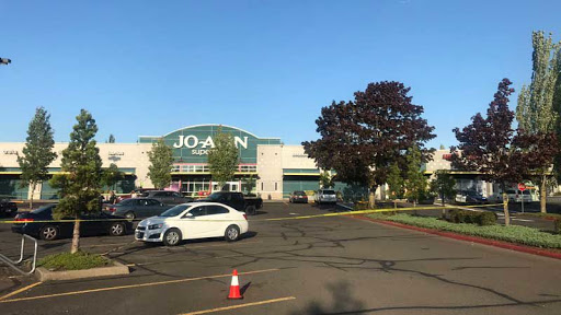 Shopping Mall «Eastport Plaza Shopping Center», reviews and photos, 4000 SE 82nd Ave, Portland, OR 97266, USA