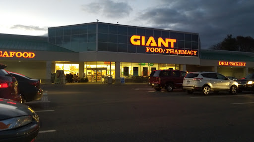 Giant Food Stores, 10 Newport Rd, Leola, PA 17540, USA, 