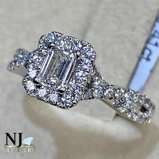Wholesale Jeweler «N J Jewelers Inc», reviews and photos, 2201 N 10th St, McAllen, TX 78501, USA