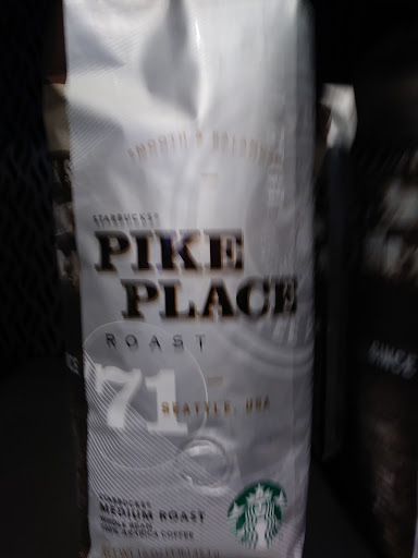 Coffee Shop «Starbucks», reviews and photos, 4255 Genesee St #100, Cheektowaga, NY 14225, USA