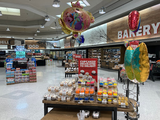 Grocery Store «Schnucks», reviews and photos, 109 N Mattis Ave, Champaign, IL 61821, USA