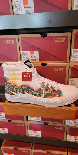 Outlet Store «Vans», reviews and photos, 4015 S Interstate Hwy 35, San Marcos, TX 78666, USA