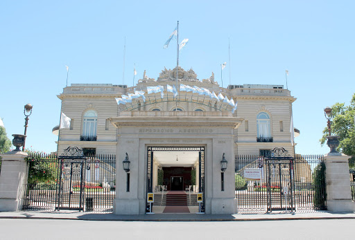 Places to ride a horse in Buenos Aires