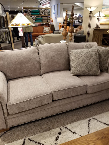 Furniture Store «Art Van Furniture - Chesterfield», reviews and photos, 50400 Gratiot Ave, Chesterfield, MI 48051, USA