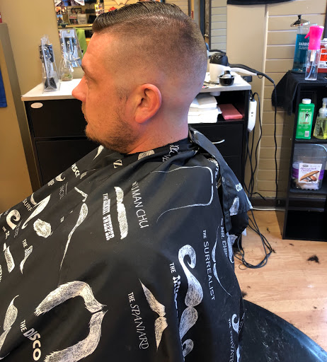 Barber Shop «Main Street Barber Shop», reviews and photos, 5232 Main St, Downers Grove, IL 60515, USA