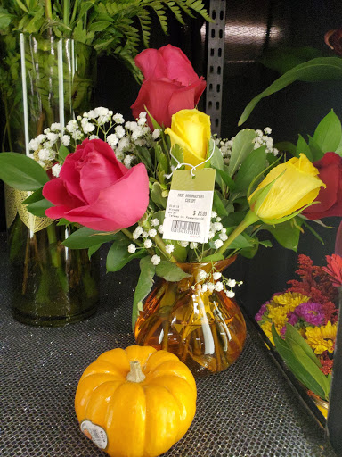 Grocery Store «Safeway», reviews and photos, 16405 CA-116, Guerneville, CA 95446, USA