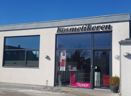 Kosmetikeren v/Sussie Bønnelycke in Solrød Strand, Solrød