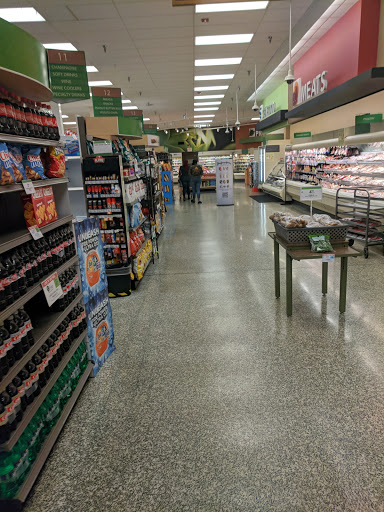 Shopping Mall «Lake Village Shopping MallKitchengaets», reviews and photos, 10601 US-441, Leesburg, FL 34788, USA