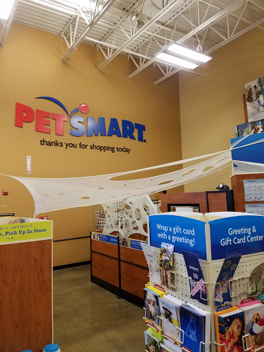 Pet Supply Store «PetSmart», reviews and photos, 8500 N Evanston Ave, Kansas City, MO 64157, USA