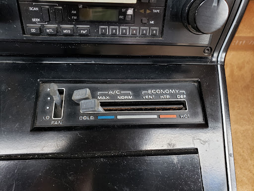 Used Car Dealer «Stoudt Auto Sales», reviews and photos, 1350 Carbon St, Reading, PA 19601, USA